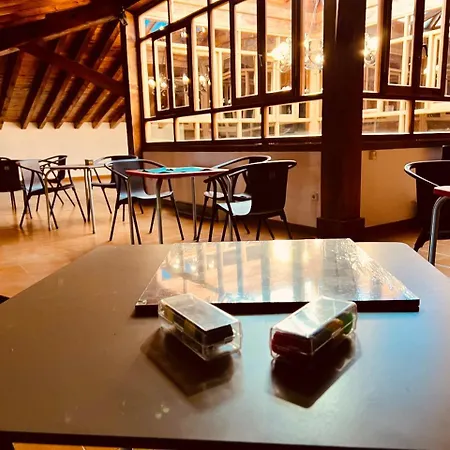 Hostel Pinares - La Casona De Revenga Regumiel de la Sierra
