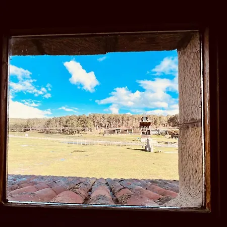 Pinares - La Casona De Revenga Hostel *