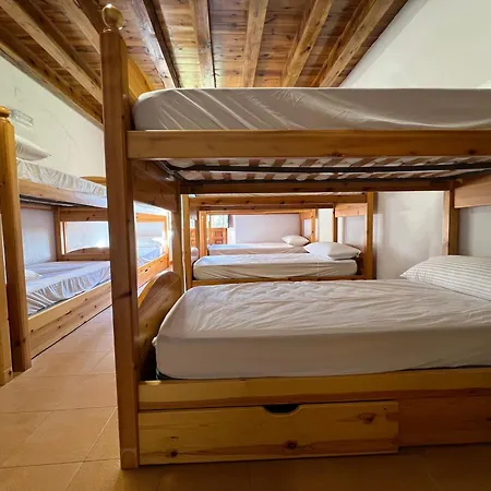 Pinares - La Casona De Revenga Hostel *