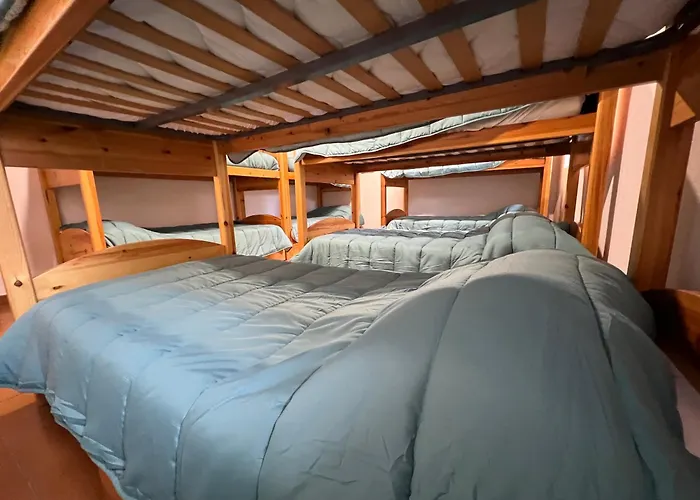 Hostel Pinares - La Casona De Revenga