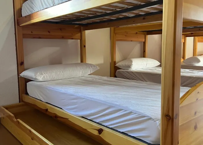 Hostel Pinares - La Casona De Revenga Regumiel de la Sierra